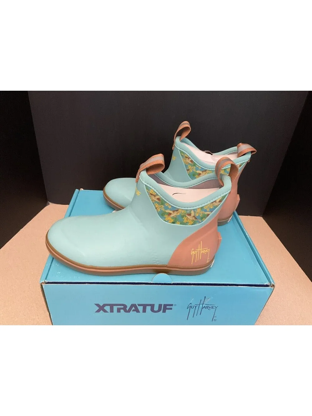 Xtratuf new womens